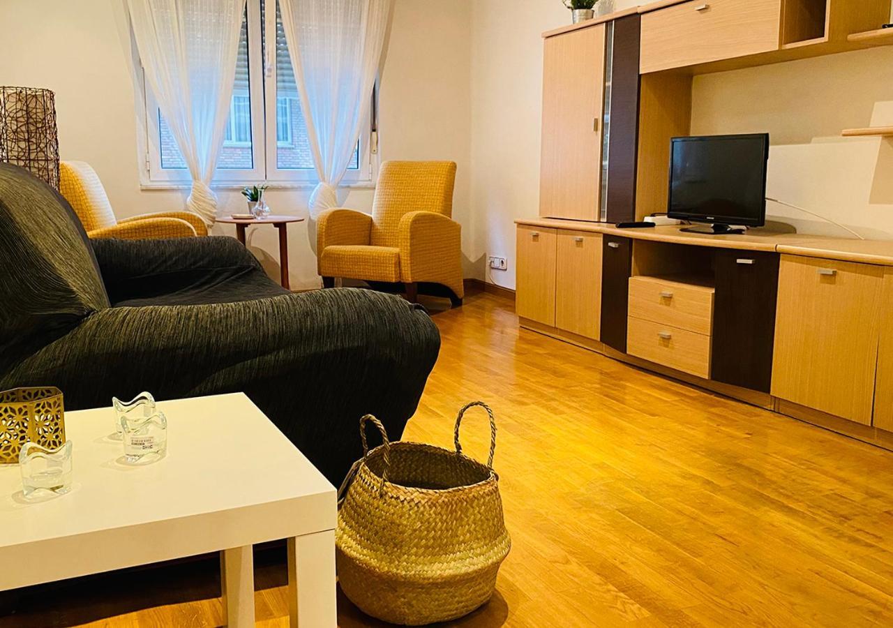 Piso 3 Habitaciones Al Lado Del Auditorio Y A 5 Min De Oviedo Centro Kültér fotó